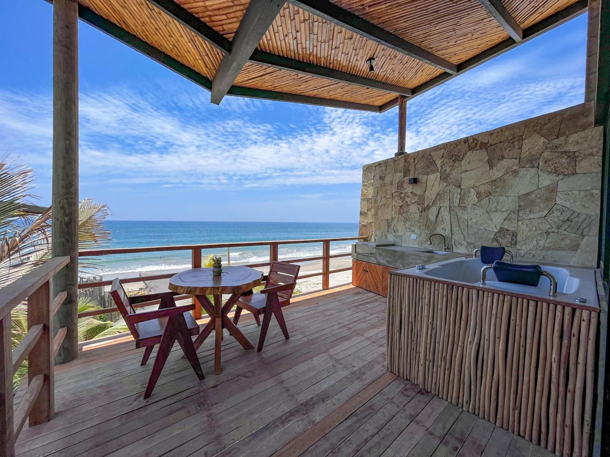 Diem Vichayito Beachfront Eco-Luxury Екстер'єр фото