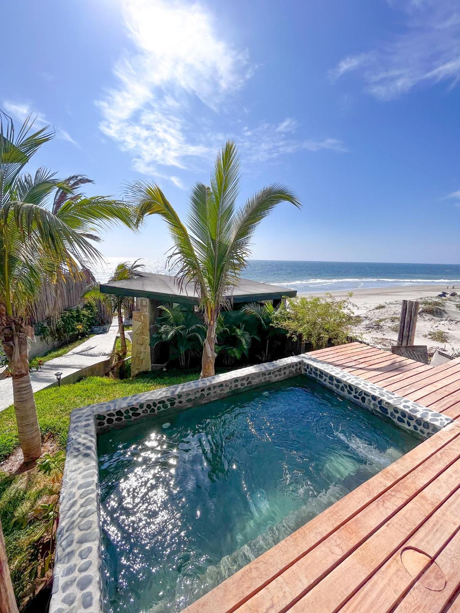 Diem Vichayito Beachfront Eco-Luxury Екстер'єр фото